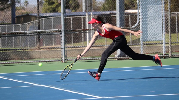 Women's Tennis Tops Folsom Lake
