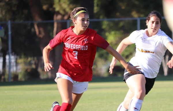 Women's Soccer Gets First Conference Win at Home Over Glendale