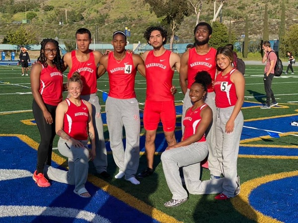 Track and Field Competes at WSC Relays
